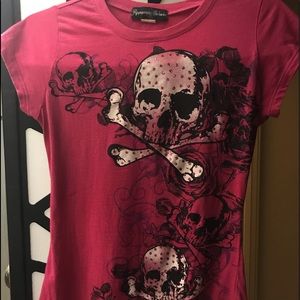 Skull and crossbones T-Shirt